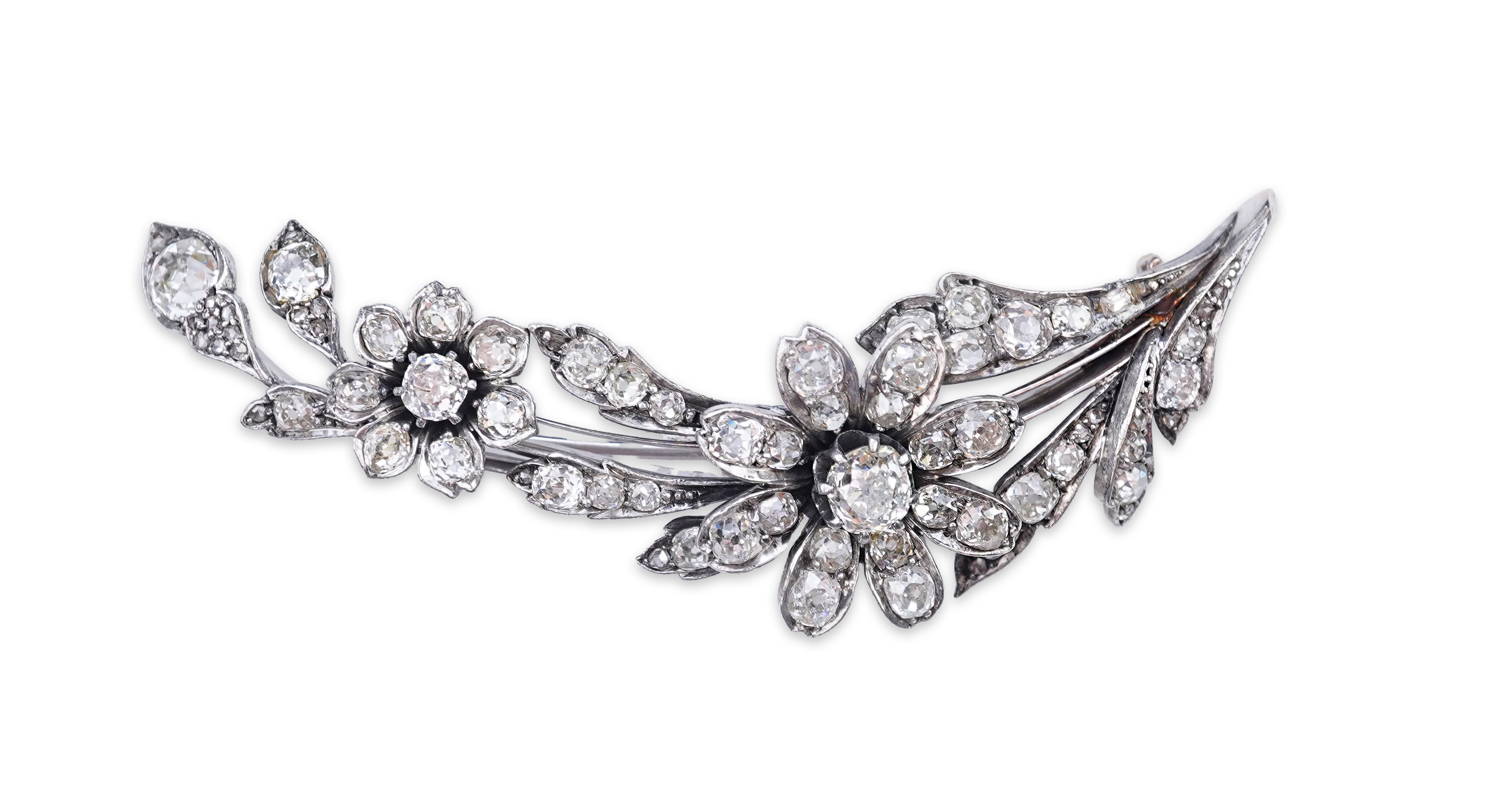 A Victorian diamond brooch, late 19th century